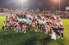 Imagen de Vangioni tuvo su partido bienvenida en Riberas con amigos y leyendas del f&uacute;tbol argentino