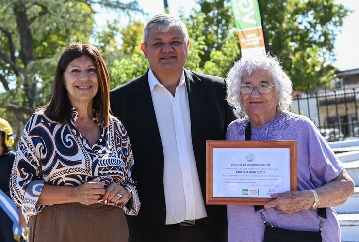 Imagen de Clara Garc&iacute;a: "Con gesti&oacute;n y compromiso, Villa Gobernador G&aacute;lvez est&aacute; recuperando su empuje y dinamismo"