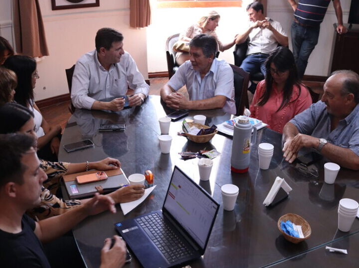 Imagen de Paritarias Municipales: FESTRAM rechazó la oferta salarial y llamó a un plenario de Secretarios Generales Imagen de Paritarias Municipales: FESTRAM rechazó la oferta salarial y llamó a un plenario de Secretarios Generales