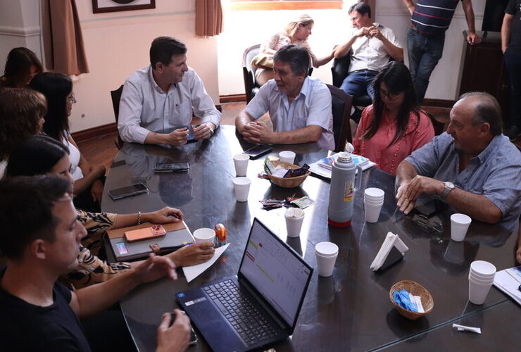 Imagen de Paritarias Municipales: FESTRAM rechazó la oferta salarial y llamó a un plenario de Secretarios Generales Imagen de Paritarias Municipales: FESTRAM rechazó la oferta salarial y llamó a un plenario de Secretarios Generales