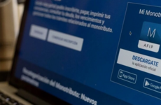 Imagen de Alerta Monotributo: qu&eacute; hacer si ARCA te recategoriza de oficio por usar billeteras virtuales