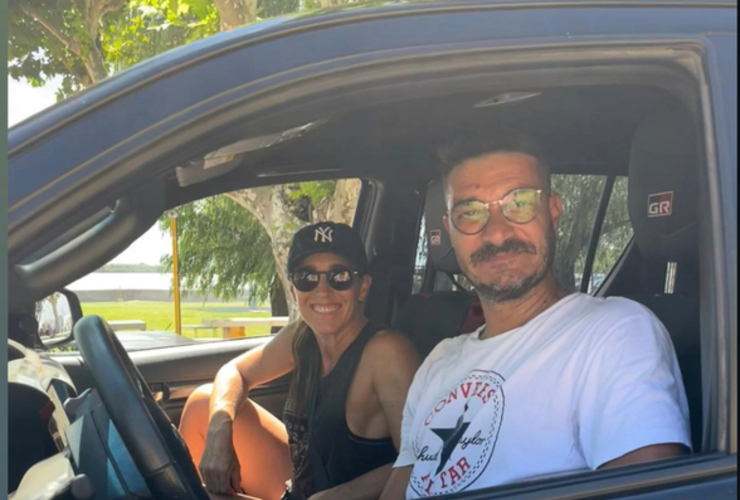 Imagen de Soledad Pastorutti visit&oacute; Arroyo Seco, tras su paso por el Rowing Club