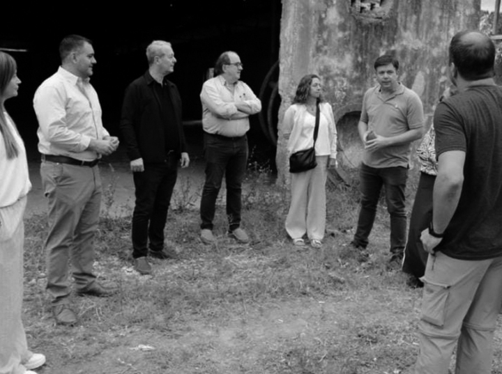 Imagen de La gesti&oacute;n de Tonelli planea un Centro de Innovaci&oacute;n Clim&aacute;tica pero a pocos metros gener&oacute; un basural