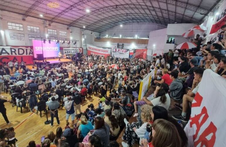 Imagen de Santa Fe es sede de la Cumbre Radical: gobernadores e intendentes de todo el pa&iacute;s se re&uacute;nen para definir estrategia nacional