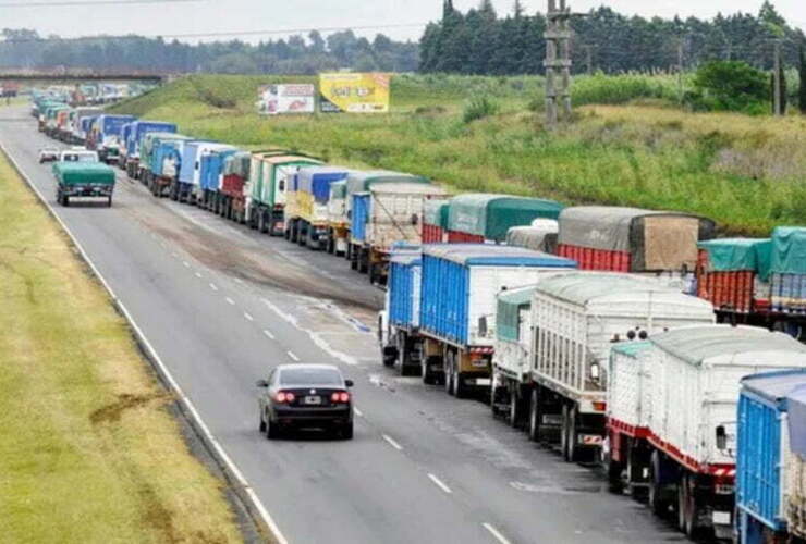 Imagen de Operativo Cosecha 2026: Santa Fe lanza un sistema inteligente para el acceso de camiones a los puertos Imagen de Operativo Cosecha 2026: Santa Fe lanza un sistema inteligente para el acceso de camiones a los puertos