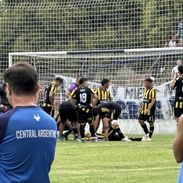 Imagen de La Final de la 'S&uacute;per Copa' entre Central Argentino y Empalme Central se suspendi&oacute; por una agresi&oacute;n a un jugador 'canalla'