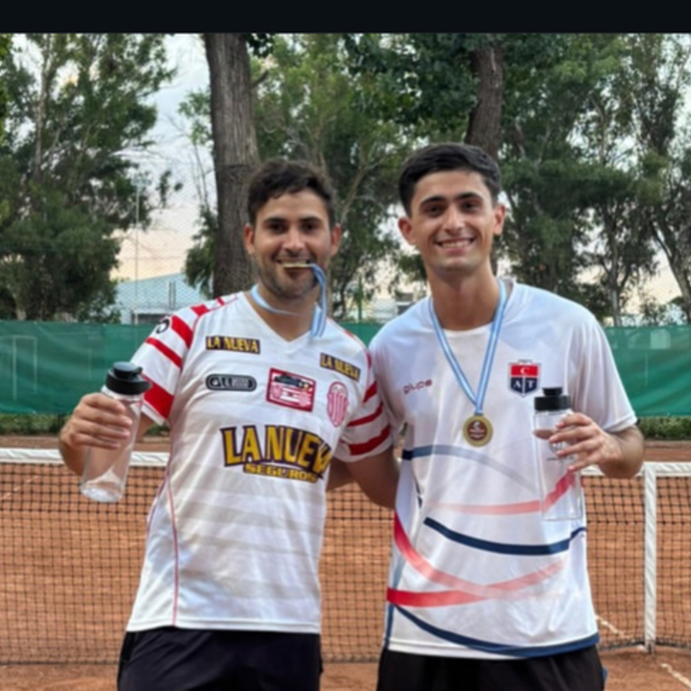 Imagen de Tenis: Talleres, campe&oacute;n en 4ta cat. del Pre Interclubes con la dupla Moresi/Etchebarne
