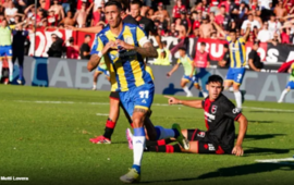 &Aacute;ngel Di Mar&iacute;a volvi&oacute; a poner el coraz&oacute;n y su jerarqu&iacute;a para que Central vuelva a quedarse con el cl&aacute;sico. Foto: Celina Mutti Lovera.