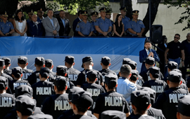 Imagen de Pullaro: "Pasamos de ser la provincia con mayores &iacute;ndices de violencia a ser una de las m&aacute;s seguras de la Argentina"