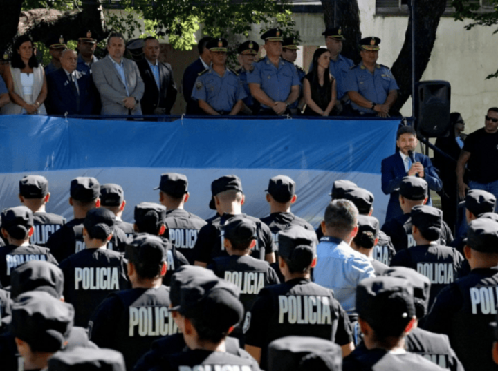 Imagen de Pullaro: "Pasamos de ser la provincia con mayores &iacute;ndices de violencia a ser una de las m&aacute;s seguras de la Argentina"