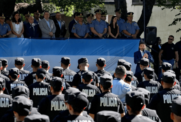 Imagen de Pullaro: "Pasamos de ser la provincia con mayores &iacute;ndices de violencia a ser una de las m&aacute;s seguras de la Argentina"