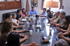 Imagen de Paritarias municipales: FESTRAM y los intendentes pasan a un cuarto intermedio hasta el lunes