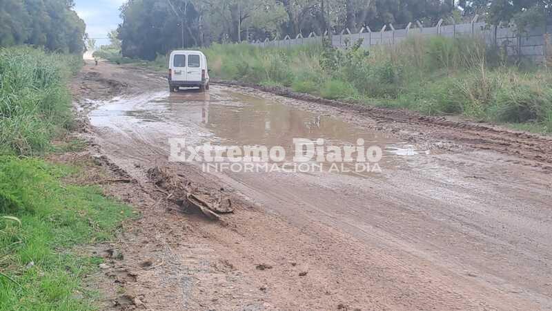 Imagen de Intransitable es poco: as&iacute; est&aacute; calle San Mart&iacute;n a la altura de las piletas decantadoras, camino a General Lagos