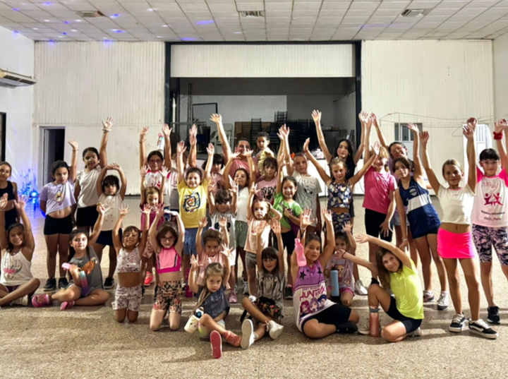Imagen de Iniciaron las clases de Ritmos en Central Argentino