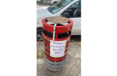 Imagen de Arroyo Seco: Sellaron un cesto de basura en plena vereda