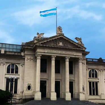 Imagen de Sin actividad en la UNR: los no docentes realizan un paro y las facultades funcionan con guardias m&iacute;nimas