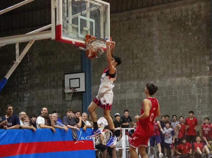 Imagen de Hoy debuta Talleres ante Puerto S/M en Primera A Rosarina