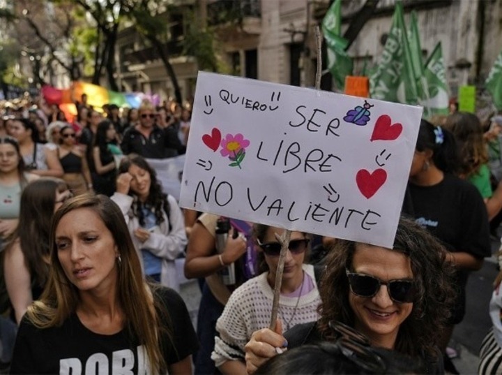 Imagen de 8M: Rosario marcha por el Día Internacional de la Mujer Imagen de 8M: Rosario marcha por el Día Internacional de la Mujer