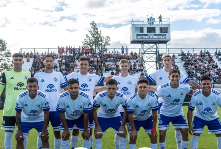 Imagen de Leones F.C., el equipo de la familia Messi jug&oacute; en la cancha de Uni&oacute;n ante El Porvenir