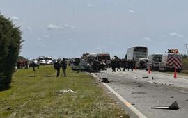 Imagen de Tragedia en la autopista Rosario-Santa Fe: dos muertos y varios heridos tras un choque fatal en Oliveros