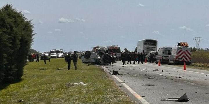 Imagen de Tragedia en la autopista Rosario-Santa Fe: dos muertos y varios heridos tras un choque fatal en Oliveros