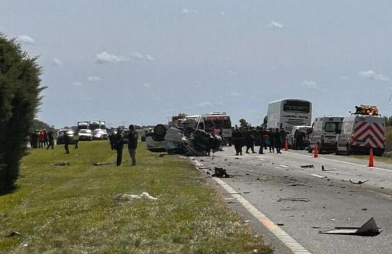 Imagen de Tragedia en la autopista Rosario-Santa Fe: dos muertos y varios heridos tras un choque fatal en Oliveros