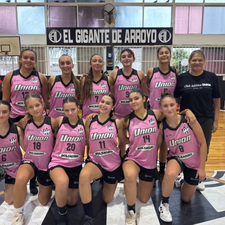 Imagen de Uni&oacute;n en b&aacute;squet femenino debut&oacute; contra Provincial en el torneo de la rosarina