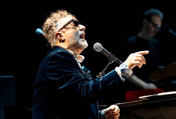 Imagen de Fito P&aacute;ez inaugur&oacute; "Casa P&aacute;ez" en Rosario: una noche de gala, emoci&oacute;n y un mensaje de amor