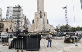 Comenz&oacute; el armado del escenario de Fito P&aacute;ez.