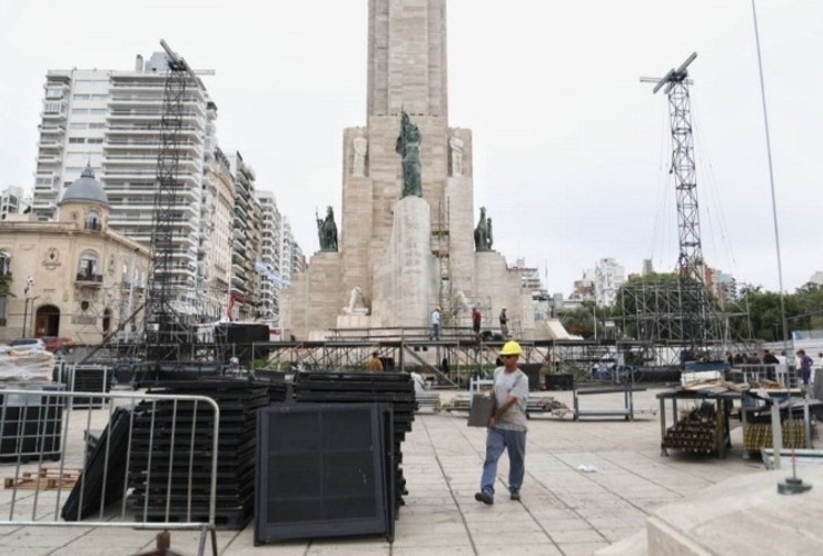 Comenz&oacute; el armado del escenario de Fito P&aacute;ez.
