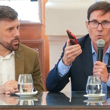 Imagen de Santa Fe establece pautas para el uso de celulares en las escuelas y limita su utilizaci&oacute;n durante la jornada escolar