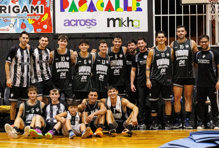 Imagen de Uni&oacute;n juega hoy ante Alumni por la fecha 2 de la Superliga