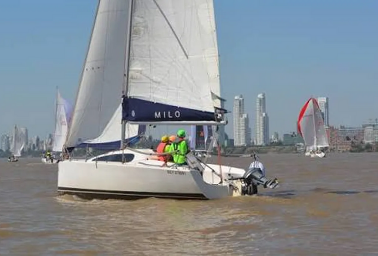 Imagen de El r&iacute;o Paran&aacute; en accion: Este s&aacute;bado se corre la tradicional Regata Rosario - Arroyo Seco