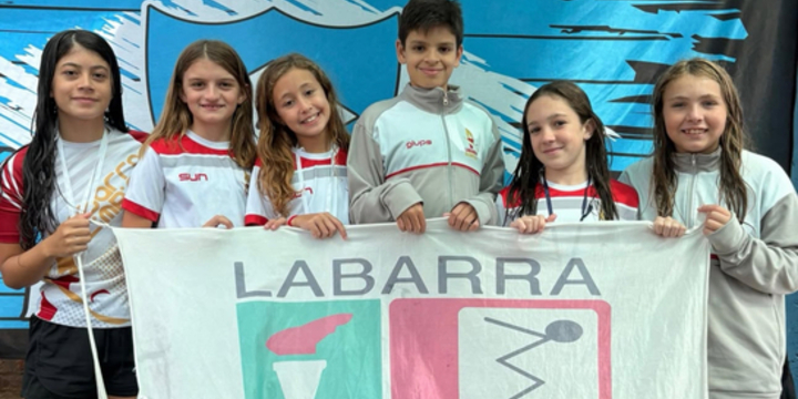Imagen de Nadadores de Labarra Ol&iacute;mpica compitieron con buenos resultados en Rosario