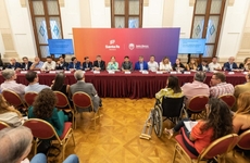 Imagen de Pullaro re&uacute;ne a su gabinete en Santa Fe: cumbre interministerial para definir el rumbo de la gesti&oacute;n