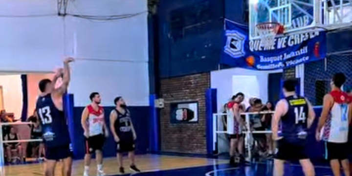 Imagen de B&aacute;squet: Athletic gan&oacute; de local ante Tiro Suizo en Primera C