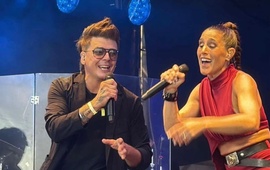 Imagen de Lucas Boschiero brill&oacute; junto a La Sole en un hist&oacute;rico Lollapalooza