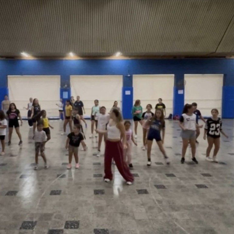Imagen de Danzas Urbanas de Athletic inici&oacute; con su primera clase exitosa