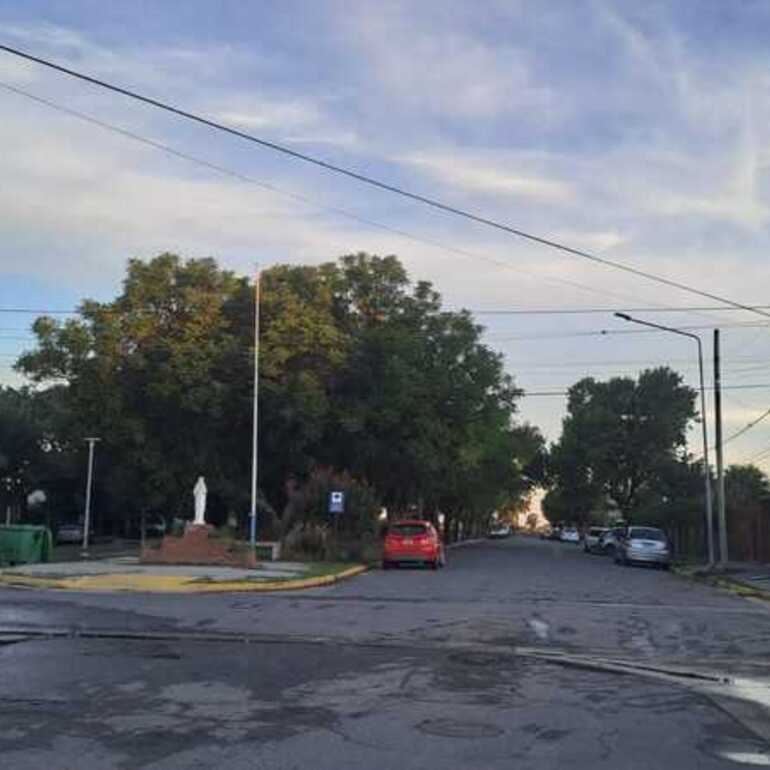 Imagen de Solicitan tareas de mantenimiento integral en el Barrio G&uuml;emes