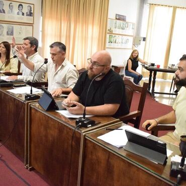 Imagen de Serra impuls&oacute; la convocatoria a autoridades de salud para evaluar necesidades de equipamiento