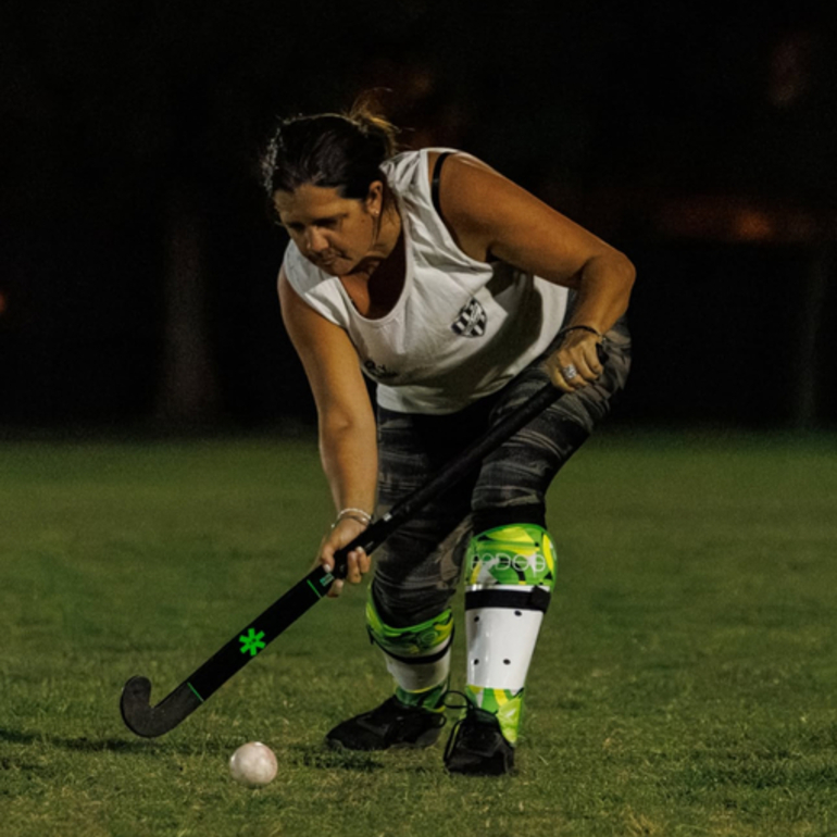 Imagen de Las 'Mami Hockey' de Uni&oacute;n ganaron en su debut en la Liga en Rosario