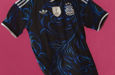 Imagen de La Selecci&oacute;n Argentina present&oacute; la nueva camiseta alternativa que utilizar&aacute; en el Mundial 2026