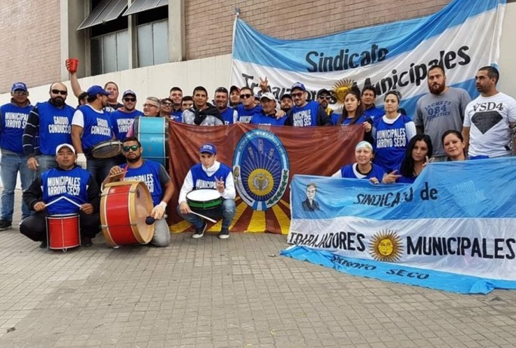 Los municipales siguen en lucha.