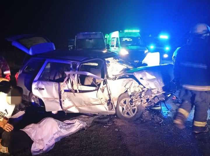 Imagen de Grave accidente en Ruta 26S: varios j&oacute;venes heridos tras chocar contra un cami&oacute;n