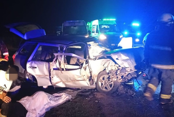 Imagen de Grave accidente en Ruta 26S: varios j&oacute;venes heridos tras chocar contra un cami&oacute;n