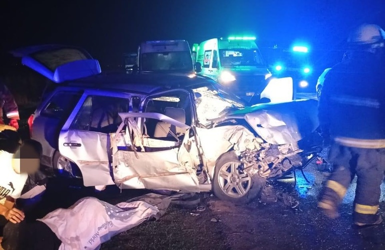 Imagen de Grave accidente en Ruta 26S: varios j&oacute;venes heridos tras chocar contra un cami&oacute;n
