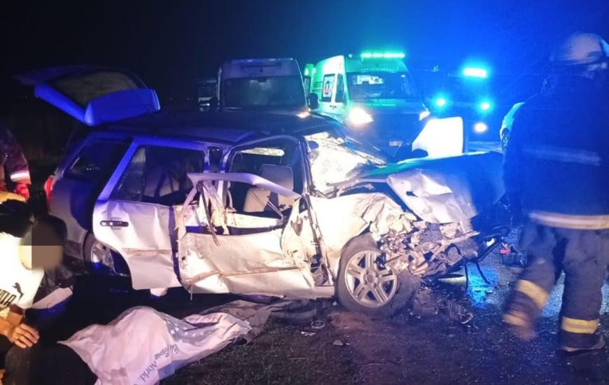 Imagen de Grave accidente en Ruta 26S: varios j&oacute;venes heridos tras chocar contra un cami&oacute;n