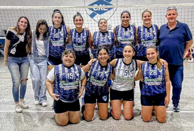 Imagen de El Maxi V&oacute;ley de Libertad perdi&oacute; 3-1 ante Rosario Oeste