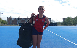 Imagen de Amparo Tisone de hockey Talleres, realiz&oacute; pr&aacute;ctica como arquera en el Mundialista de Rosario