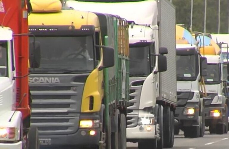 Imagen de Alerta en las rutas: transportistas de carga advierten que la suba de combustibles pone en riesgo la actividad